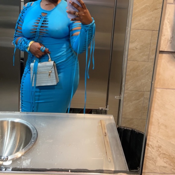 Blue dress, size medium, true to size - Picture 2 of 3